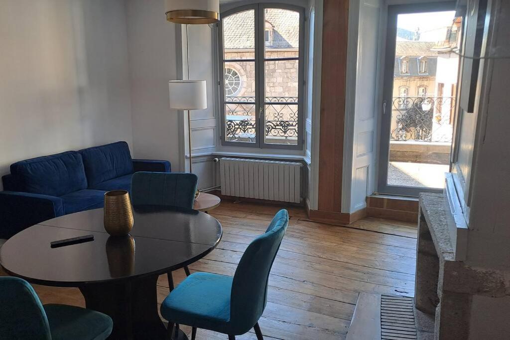 Appartement Chez Germaine à Murat  Extérieur photo